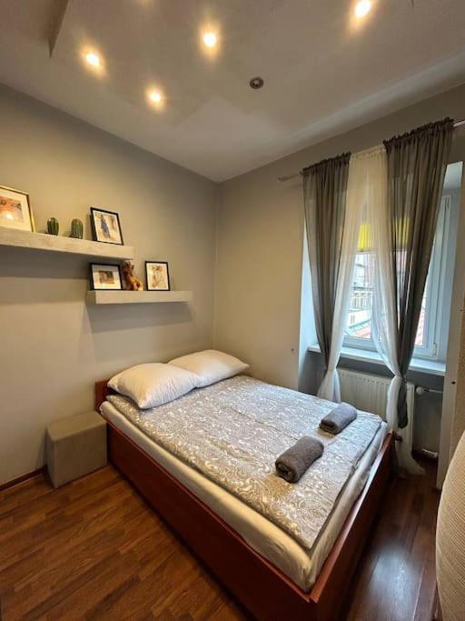Big Apart - Rynek 8 - Nice View - 3 Rooms - 9 People Wroclaw Ngoại thất bức ảnh