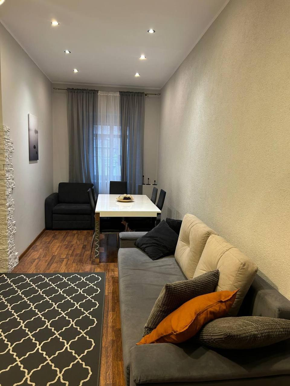 Big Apart - Rynek 8 - Nice View - 3 Rooms - 9 People Wroclaw Ngoại thất bức ảnh